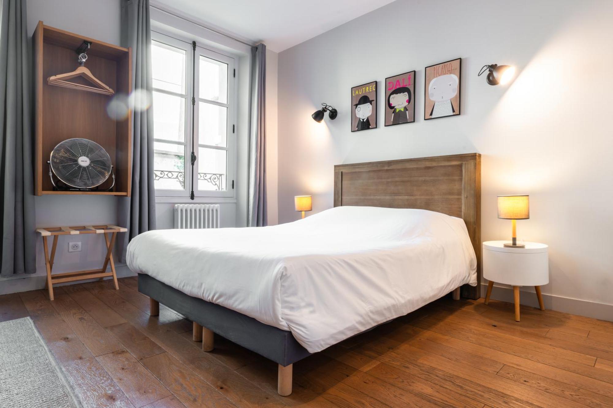 De L'oncle Louis Versailles