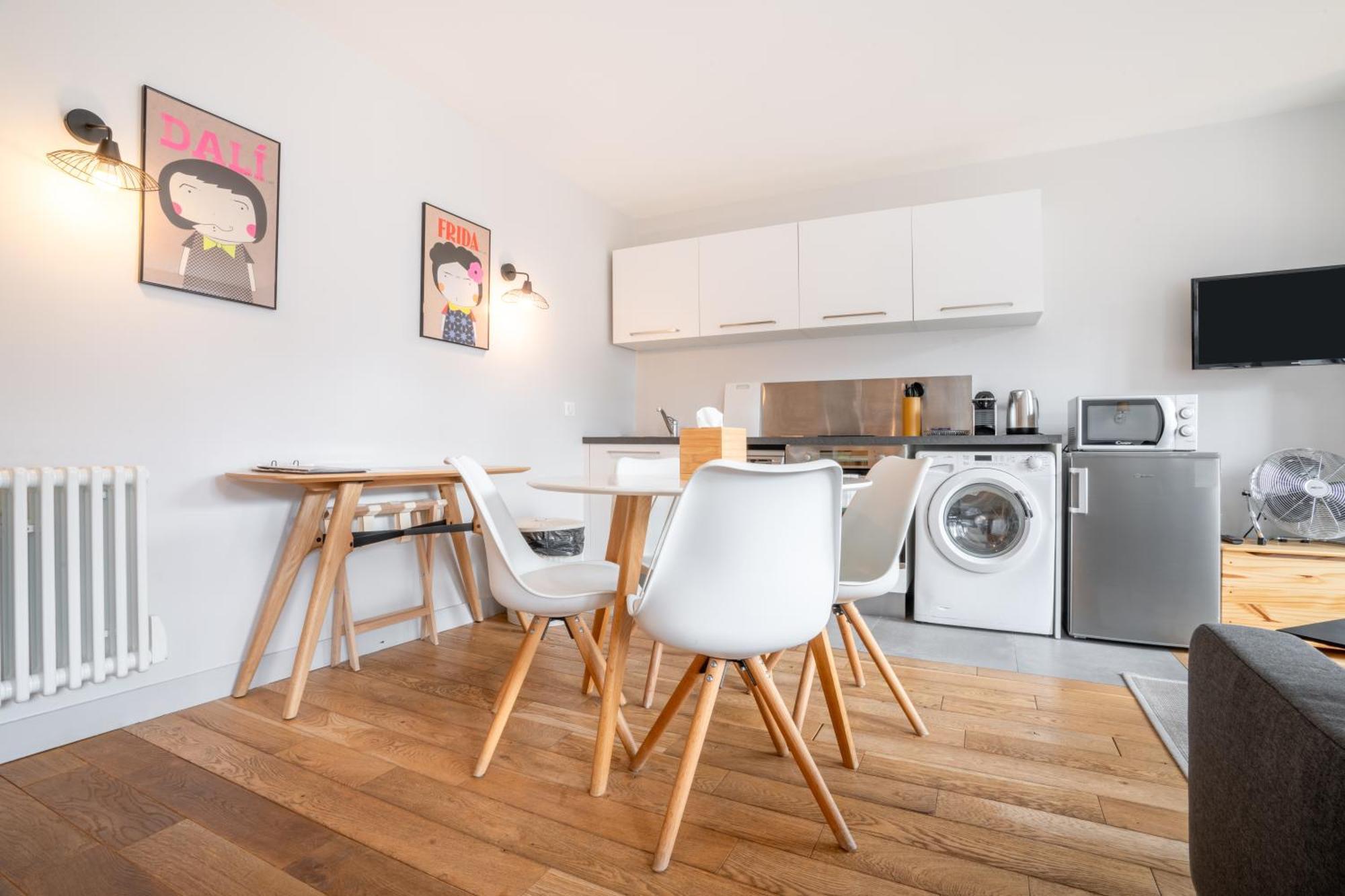De L'oncle Louis Aparthotel 3*
